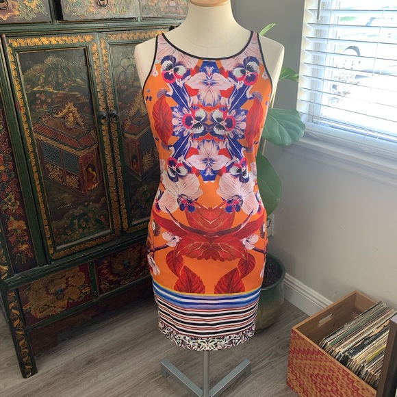 Clover Canyon body on dress - Picture 9 of 9